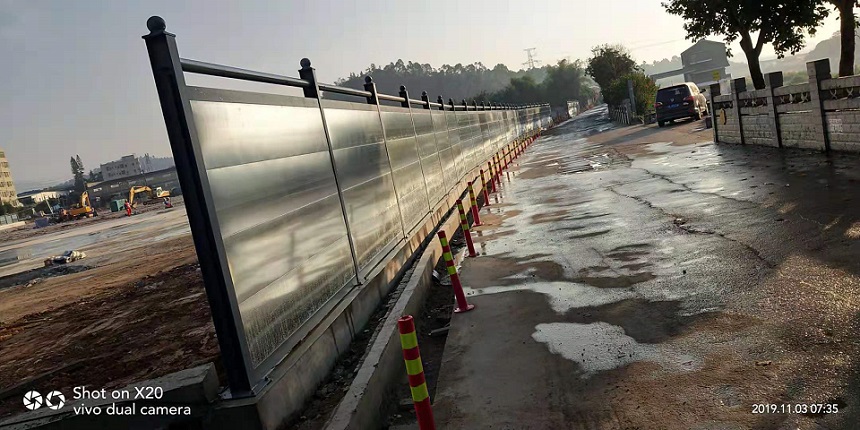 裝配式烤漆圍擋規(guī)格，工程圍擋廠家